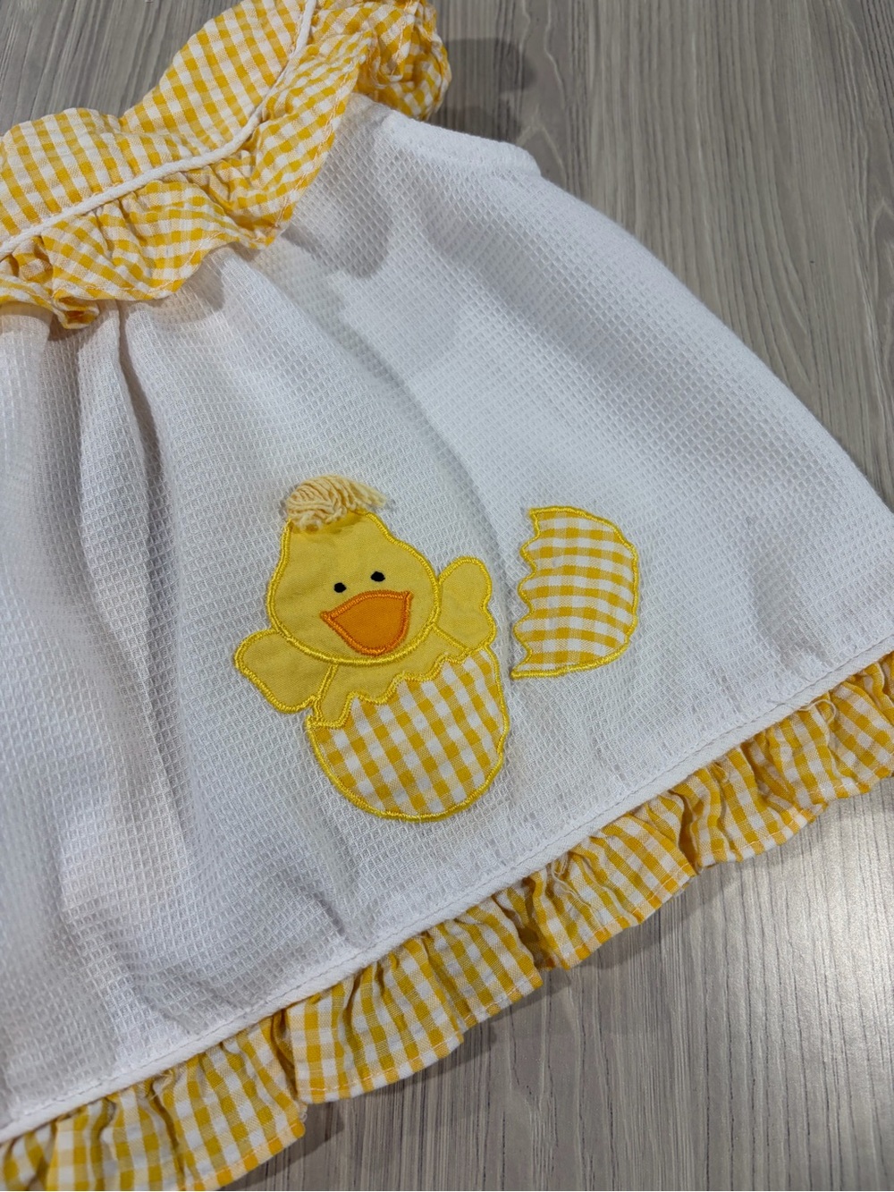 7/$20 White Vintage Baby Top with Yellow Gingham Ruffles and Duck Applique - Picture 2 of 7
